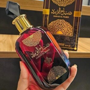 OLFATIVA: FLORAL ORIENTAL AMBARADA, UM PERFUME FEMININOMARCANTE, DOCE E ELEGANTE,COM DESTAQUE ROSA ENVOLVIDA POR NOTAS AMBARADAS E CREMOSAS.POSSUI ÓTIMA PRESENÇA E DEIXA UM RASTRO SOFISTICADO.